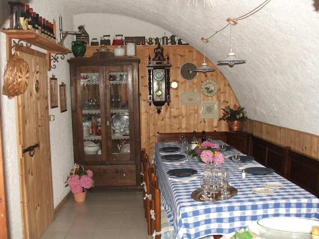 Antica Casa Ortensia Рива дел Гарда Стая снимка